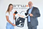 Neue STW_Markenbotschafterin_Gabi Obmann_und STW_Vorstand_Erwin_Smole (c)_studiohorst